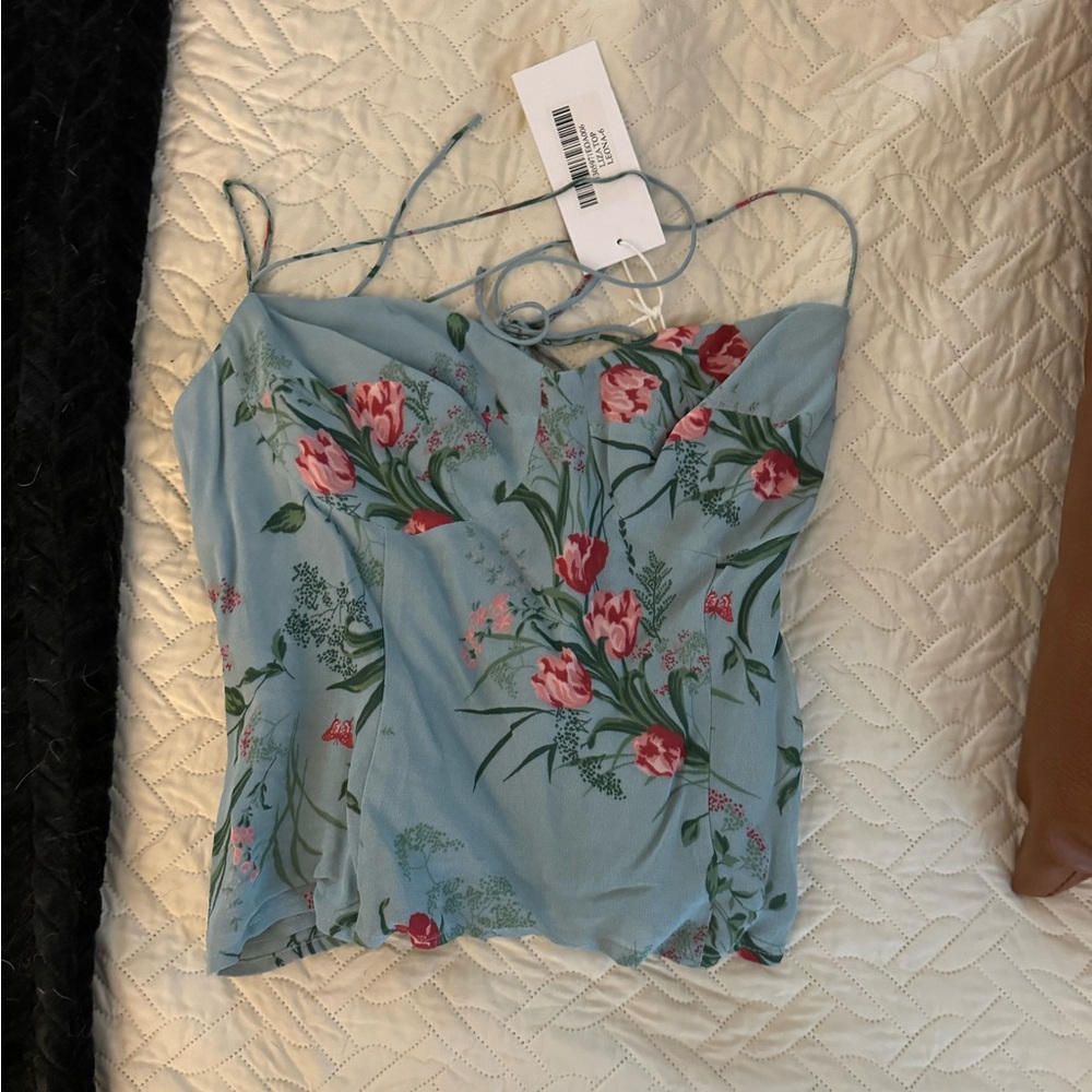 Reformation Leona Liza top in size 6. Never worn. NWT